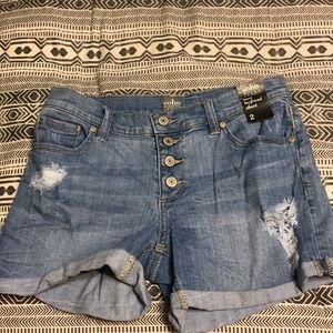 Distressed boyfriend shorts